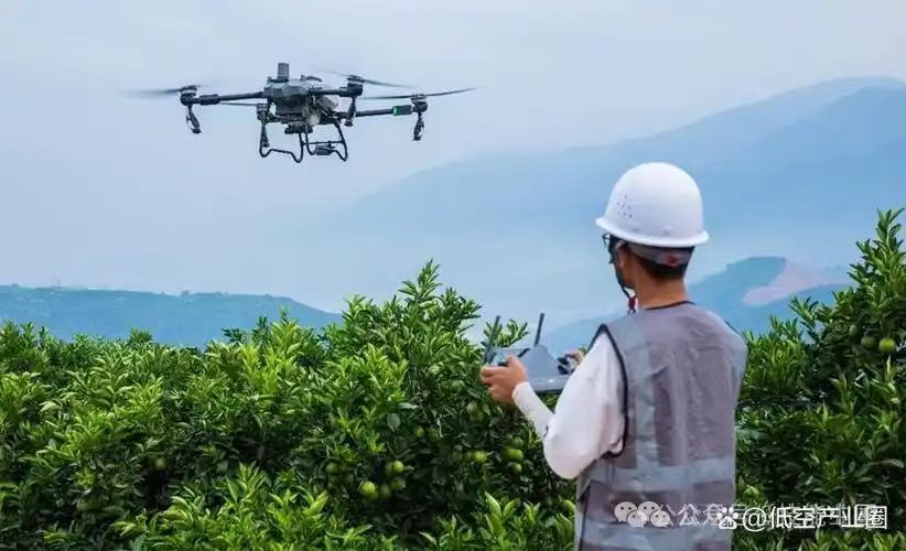 热烈祝贺我校无人机应用技术专业成功获批 今秋正式招生(图3) 30842e76149a87d84cc17f5839e712b6.jpg